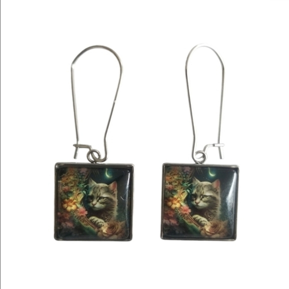 Handcrafted Cat Earrings - Picture 1 of 4